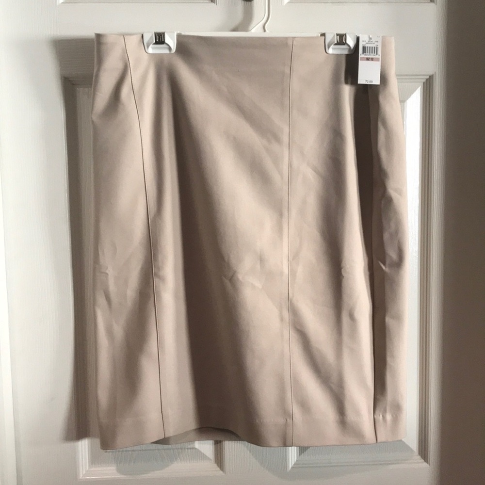 Van Heusen skirt